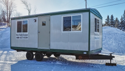 Explore a 10×20 Office Trailer in 3D