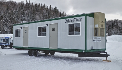 Explore a 10×32 Office Trailer in 3D